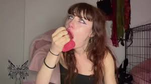 Schizobimb0's powerful leak - pussy dildo masturbation