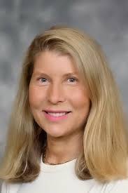 Elizabeth Fife's Instagram, Twitter & Facebook