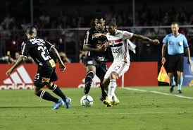 Cássio ressalta gratidão pelo corinthians, mas não descarta jogar em outros clubes um dos maiores ídolos do corinthians, o goleiro cássio pode estar vivendo as suas últimas temporadas no clube. Sao Paulo 1 X 0 Corinthians Veja Os Melhores Momentos Do Jogo Corinthians Ge