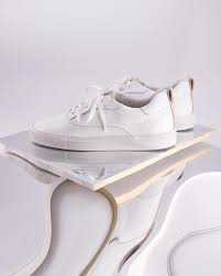 La marque parisienne garçonne & chérubin prolonge encore un petit peu l'été avec sa toute nouvelle collection capsule. Garconne Cherubin Facebook