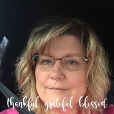 Daphne Downey's Instagram, Twitter & Facebook