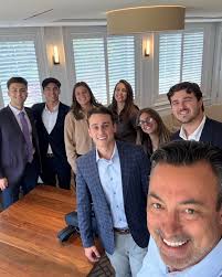 Happy National Intern Day! 🎉 This summer, KLNB had the pleasure of working  with six incredible interns who immersed themselves in all areas of  brokerage services. Thank you, John Kauffman, Fotis W.