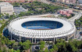 Dnešní olympijské hry (letní i zimní) se však zpravidla nekonají na jednom stadionu, většinou se jedná o komplex více sportovních zařízení, v některých případech pak dokonce i o více měst, které se. Im Privatjet Zur Em 2020