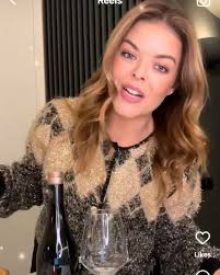 Doireann Garrihy looking fab in...