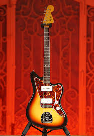 The jazzmaster / jaguar tremolo system is a unique proposition in the guitar world. Fender Jazzmaster 1965