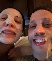 Pete Davidson's GF Elsie Hewitt Describes "Perfect" Baby After Birth