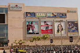 Alpha One Mall At Vastrapur Ahmedabad Online Shopping Mall In Ahmedabad In Gujarat