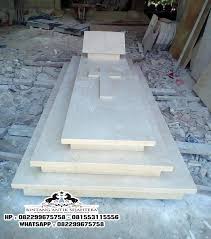 60 model kijing makam kuburan islam kristen katolik. Model Makam Kristen Model Batu Nisan Kristen Terbaru Kijingan Katolik Modern Serba Aneka Kerajinan Marmer Tulungagung Serba Aneka Kerajinan Marmer Tulungagung
