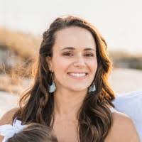 Randi Kinney's Instagram, Twitter & Facebook