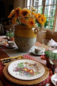 Vignette Design A Year Of Tablescapes Vignette Design Tuscan Table Tablescapes