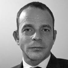 daniel jones (@nandyokar)