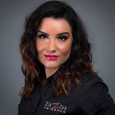 Suzette Olsen's Instagram, Twitter & Facebook