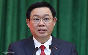 Vương đình huệ (born 11 july 1957 in nghệ an province) is a vietnamese politician, professor in economics. Ong VÆ°Æ¡ng Ä'inh Huá»‡ Tai Ä'áº¯c Cá»­ Bi ThÆ° Ha Ná»™i Vnexpress