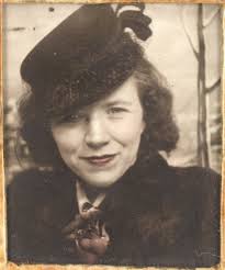 My brother recognizes the lady 3rd from the left as our great grandmother  Elizabeth Surber- Heath-Davis. Not 100% but it looks like her. My question  is, are these her children who would