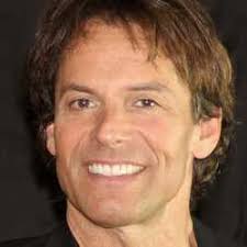 Top 20 Motivational Speakers for Hire in Connecticut