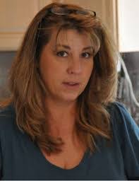 Lisa Fazio's Instagram, Twitter & Facebook