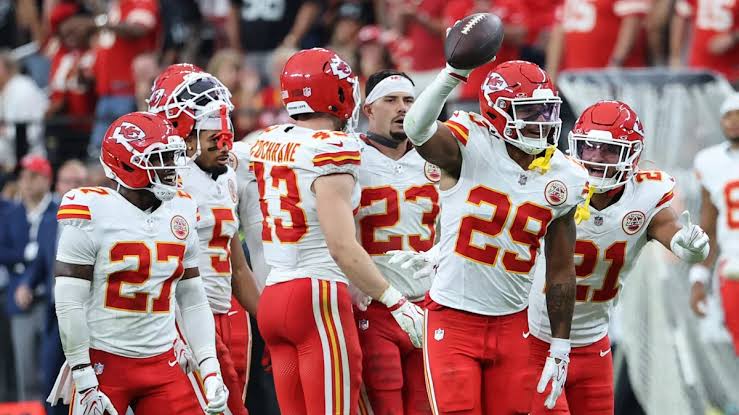 Three reasons why 'it's all coming together' for the Kansas City Chiefs,  according to Damien Harris - Yahoo Sports
