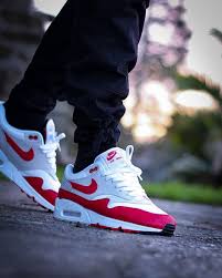 Ma2tjaw On Instagram Nike Air Max 90 1 Og Red Crepecity Crepprotect Nike Lsdls Airmaxone Ai Sneakers Men Fashion Nike Air Max Sneakers Fashion