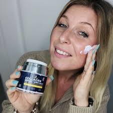 Rejuvenating and Anti-Aging Collagen Face Moisturizer with Stem Cells