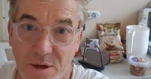 Изучайте релизы gjon delhusa на discogs. Index Domestic Delhusa Gjon Thanked Doctors And Nurses For Their Recovery From Coronavirus Papess