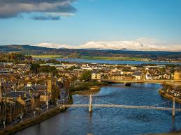 Dla tego pomnika dostępnych jest kilka poziomów, za każdym razem kilka odpowiedzi wow do znalezienia. W Poszukiwaniu Potwora Z Loch Ness Fantour