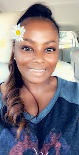 Day 3 down 6 pounds!!! Made this tuna approved snack, this is giving me  life right now, so GOOD❤️ Protein powder in my smoothie was too pasty.