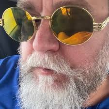 King Richard IV 🍕🏳️‍🌈❤️👑🐻 (@PeterGWM)