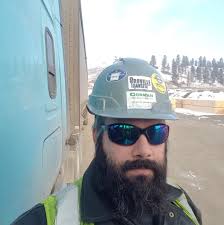 Can minors enter the snake pit with an adult?