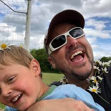 RE THE INTERNET OUTAGE IN PUTTENHAM. Matt Furness has asked for all the  addresses of those affected by the ongoing internet outage. I am aware of a  number of you but could