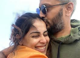 Ritesh was born to an affluent political personality named late vilas rao deshmukh. My Light My Life My Everything Writes Riteish Deshmukh Wishing Genelia D Souza On Her Birthday Bollywoodbio Sweden