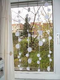 Rien Qu Avec Des Disques Decoration Polaire Pour Fenetres 8 12 Ans Theme Noel Deco Noel Bricolage De Noel Maternelle