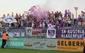 Der sk austria klagenfurt ist ein österreichischer fußballverein aus der kärntner hauptstadt klagenfurt. Mit Dem Fanbus Auf Die Gugl News Sk Austria Klagenfurt Geomix Vereinshomepage