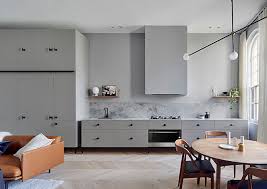 t.d.c: a compact apartment renovation