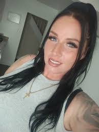 Kathy Ault's Instagram, Twitter & Facebook