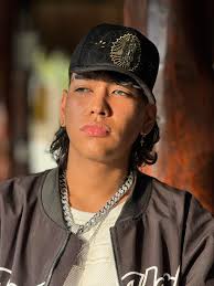 Kevin Narvaez's Instagram, Twitter & Facebook