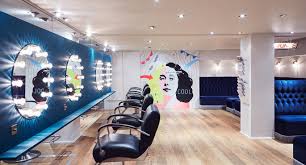Much frantic pointing at colour charts, i am reassured 'very good for many whites', i sit terrified while 10 random hunks of hair are selected for the blue there are 2 regular hair dressers there, so you're likely to get the same one each time you go. Best Hairdressers In London Now Taking Bookings
