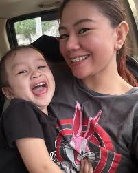 Did you find the end of your breastfeeding journey a little bit sad? 🌀 It  was sad when I stopped breastfeeding Olivia because I need to stop for my  meds, we're not