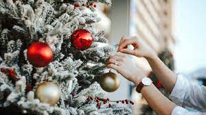 Pin this image for future reference: 49 Best Christmas Decoration Ideas Of 2020 Architectural Digest