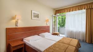 2,480 likes · 14 talking about this · 149 were here. Hotel Benczur Budapest Holidaycheck Grossraum Budapest Ungarn