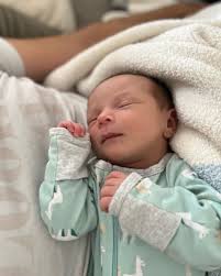 Katie Webb (@heykatiewebb) • Instagram photos and videos