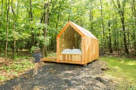These Sustainable Tiny Cabins Offer A Serene Escape In Nature Just 2 Hours From Nyc Tiny Cabins Cabin Design Glamping