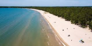 Zoom in and zoom out the satellite map. 10 Bonnes Adresses A Sandbanks En Ontario Elle Quebec