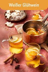 weisser gluhwein food winter desserts food and drink