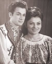 Maria ciobanu (born 3 september 1937 in roșiile) is a romanian folk singer. Maria Ciobanu Dezvaluiri Incredibile Despre Povestea Sa De Dragoste Cu Ion Dolanescu Nu Mi Placea Ca Barbat S A Tinut De Capul Meu Vreo Trei Ani Wowbiz