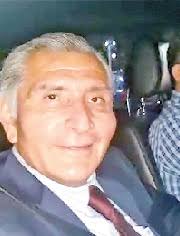 Es un político mexicano de 57 años militante del partido morena y actual gobernador de tabasco; Wzqml7aekjdknm