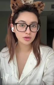 Aria Mitchell Mitchell (@aria.mitchell.mit)