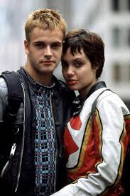 If Brad Angelina S Exes Came To Their Wedding Jonny Lee Miller Brad Pitt And Angelina Jolie Jonny Lee