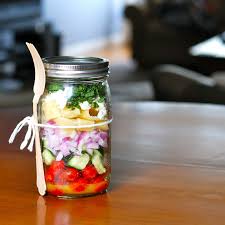 Ein einfaches rezept für ein caesars salad als salat im glas. Salat Im Glas Schichten 10 Rezepte Fur Schichtsalat Zum Mitnehmen