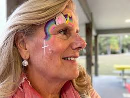 🎉💖 We had an absolute blast bringing the magic of face painting to this  special triple birthday party!🎂✨ Wishing them all a birthday as bright and  beautiful as the colors