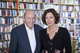 Eva menasse, geboren 1970 in wien, begann als journalistin und debütierte im jahr 2005 mit dem. Ein Buch Fur Die Stadt 2018 Eva Menasse Im Interview Zu Ihrem Roman Vienna Kolner Stadt Anzeiger